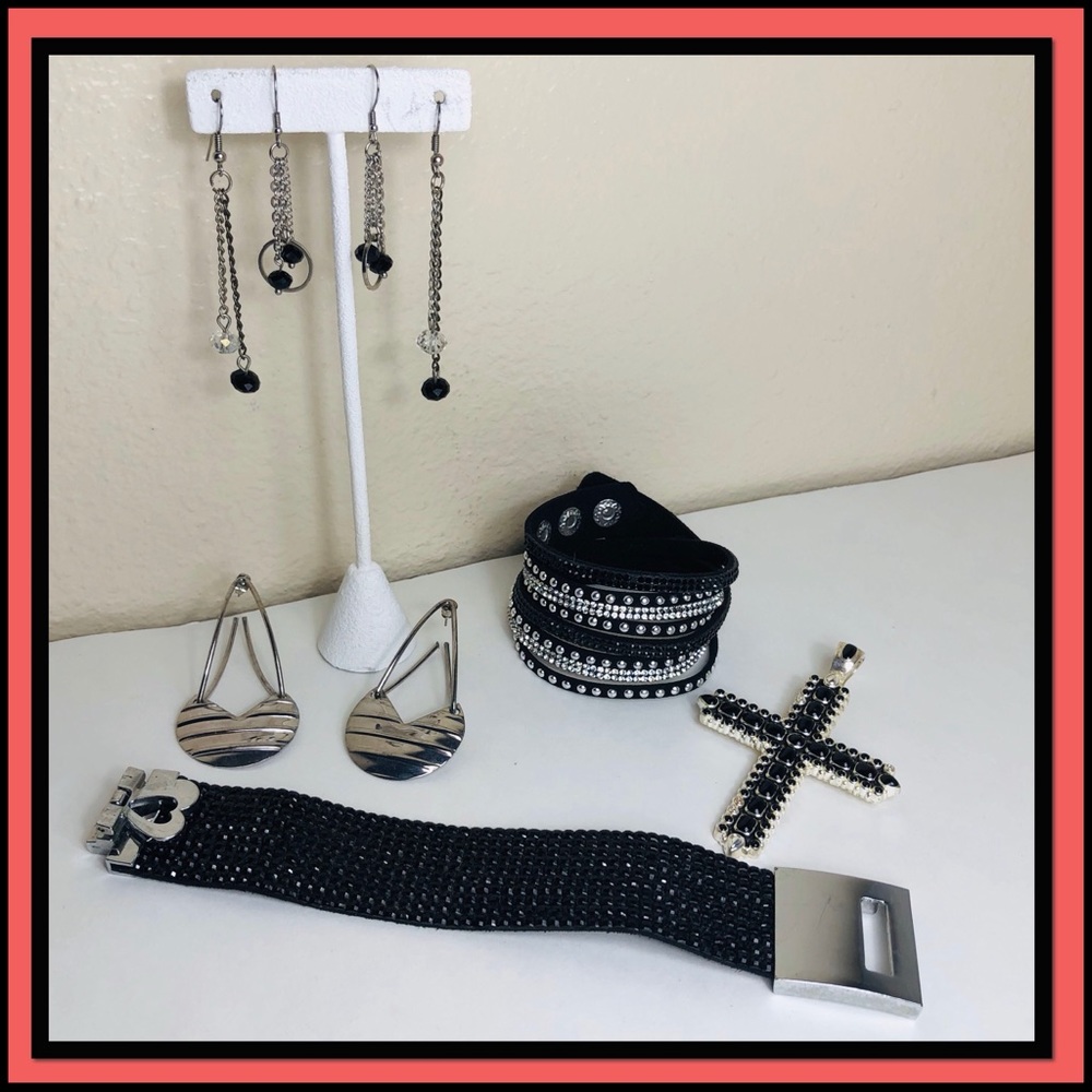 Nwot JEWELRY BUNDLE